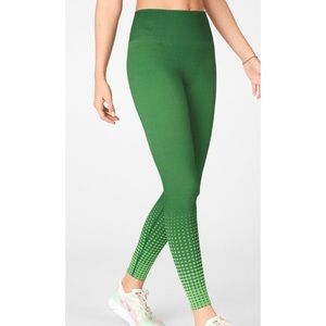 NWT Fabletics Seamless Leggings